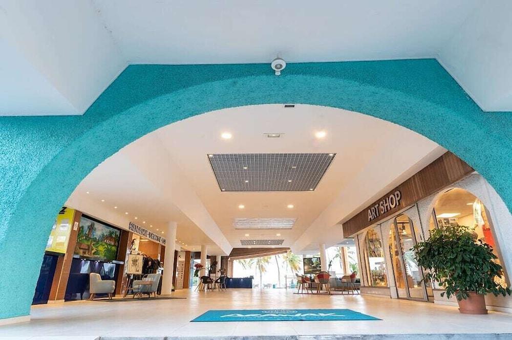 Arawak Beach Resort Le Gosier  Exterior photo